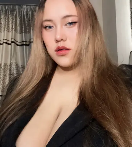 Image 3579370 from fhong_fionax / Chayada Dulyasatien (Busty Thai Model)