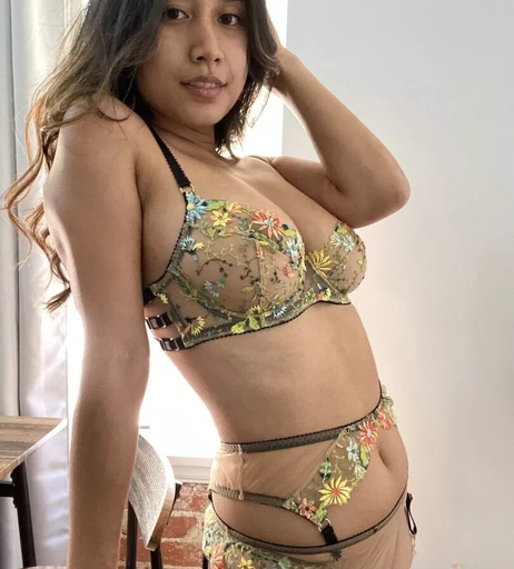 Image 375159 from Isla Summer