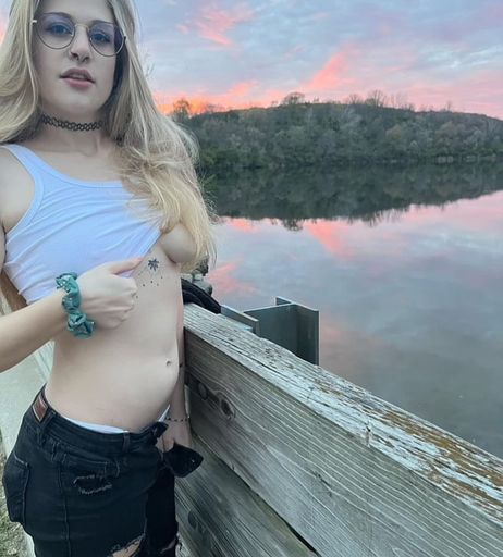 Image 3072882 from Brookestoner
