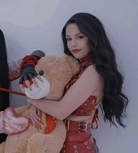 Image 3046047 from Valkyrae