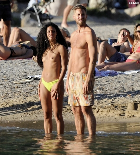 Image 3010876 from Vick Hope