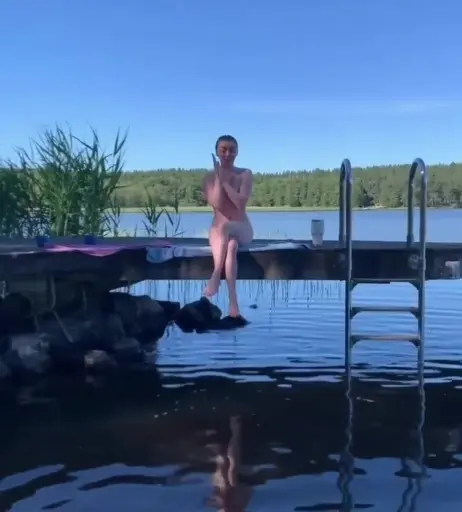 Image 3010052 from Maisie Williams