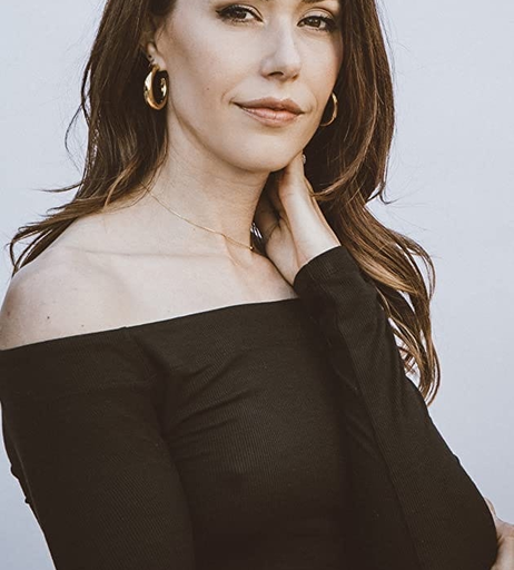 Image 3004931 from Amanda Crew
