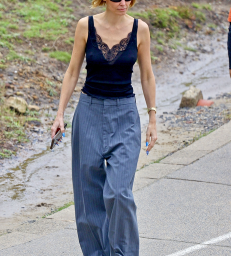 Image 3001554 from Lara Bingle