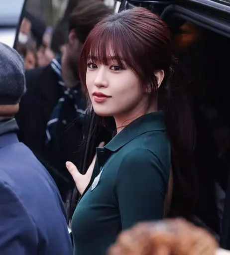 Image 6152639 from An Yujin 안유진 | YUJIN