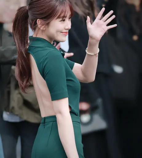 Image 6152936 from An Yujin 안유진 | YUJIN