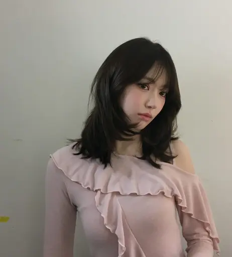 Image 6140908 from Sakura Miyawaki 宮脇 咲良 | LESSERAFIM