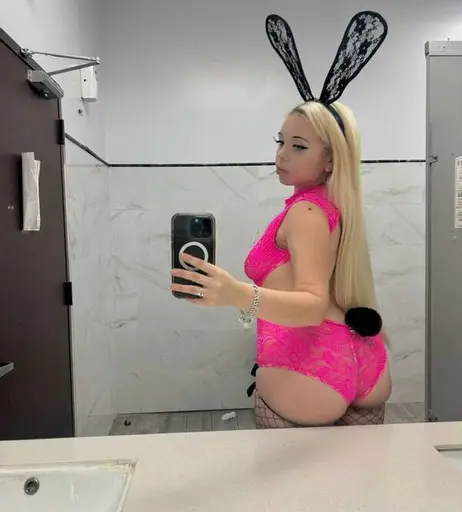 Image 6256579 from snobunnyblondie