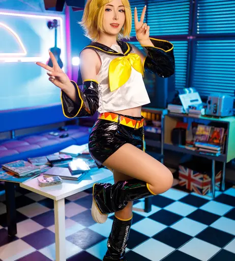 Image 6222199 from Mikuroka