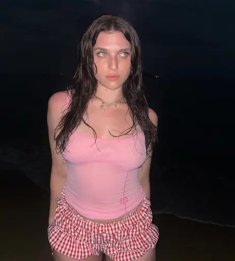 Image 6306228 from Mae Muller