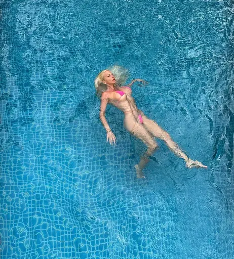 Image 6989757 from Jelena Karleuša (@karleusastar)
