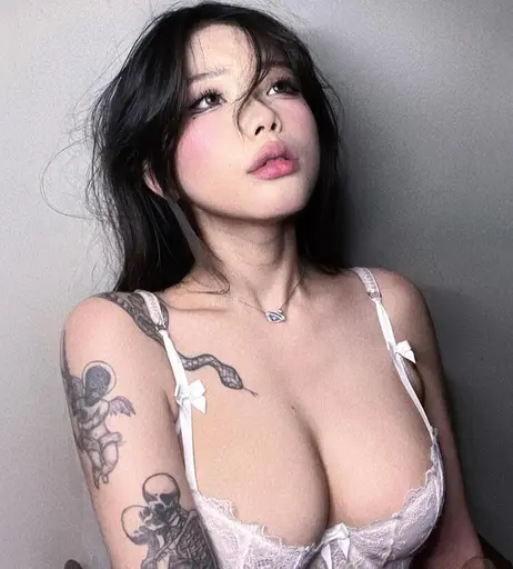 Image 6989134 from Veronica Lucifer / Khúc Thị Hương / veronica_lucifer_ / akashi.yumi.3