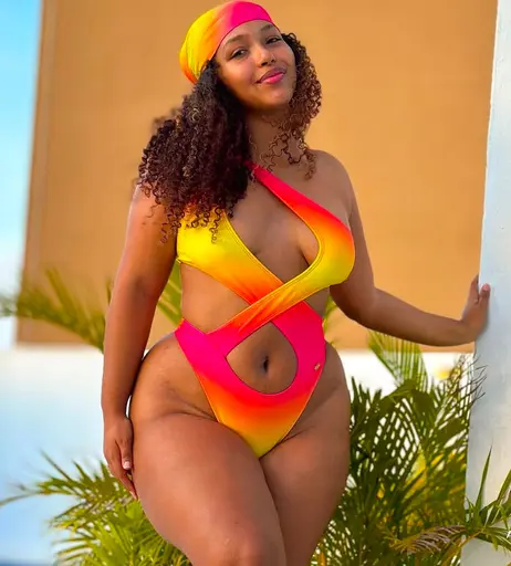 Image 6976557 from Thick baddie @majovergarag_