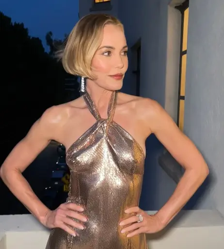 Image 6965517 from Leslie Bibb