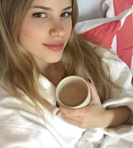 Image 6965983 from Halston Sage