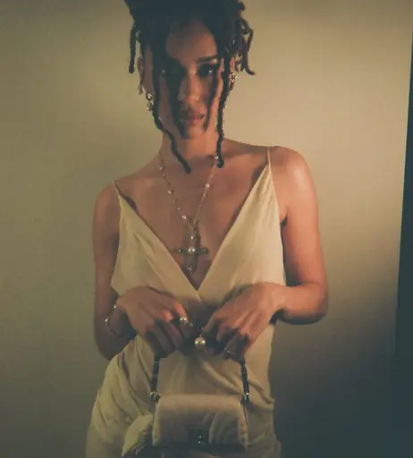 Image 6964238 from Jasmin Savoy Brown