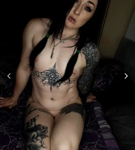 Image 6455517 from Goth muscle mommy / roxxymission
