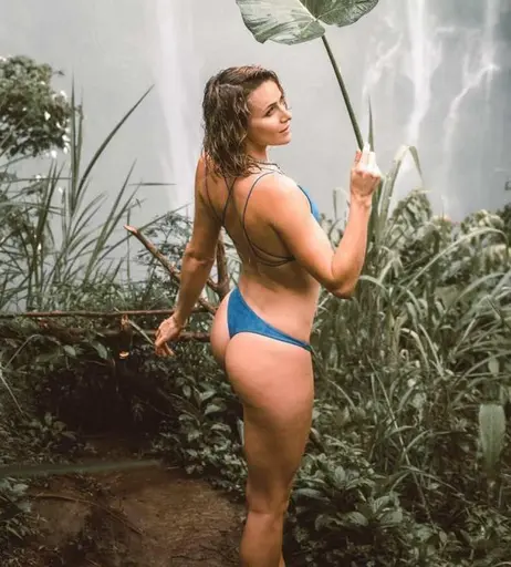 Image 6449557 from Shantel VanSanten