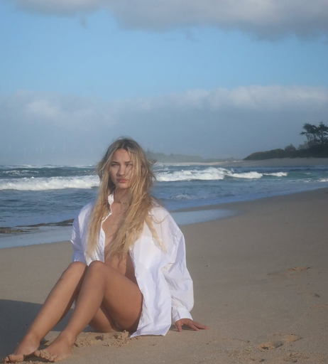 Image 6410978 from Halia Beamer