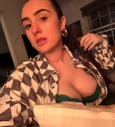 Image 6589938 from Chi With A C (Lucia Keskin)