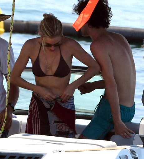 Image 6571824 from Sienna Miller