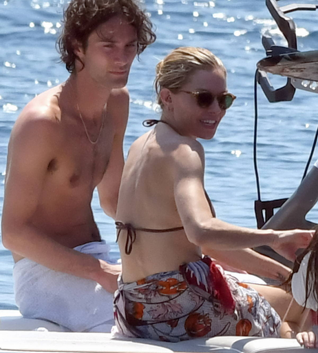 Image 6571929 from Sienna Miller