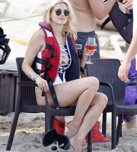 Image 6578810 from Ashley James