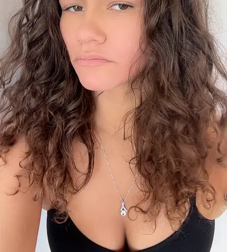 Image 6544447 from ciggybae / homeskilla_whitnit / Zendaya lookalike