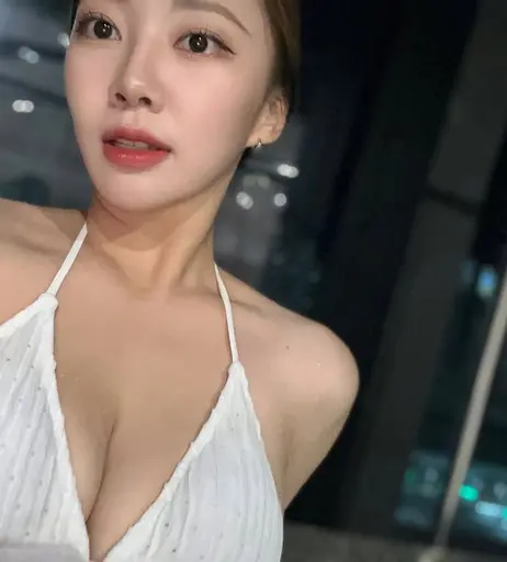 Image 6507635 from em_mioo