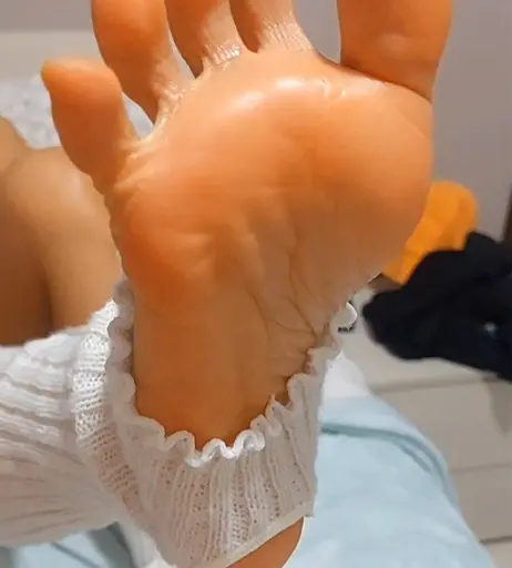 Image 6687610 from Ariel Feet