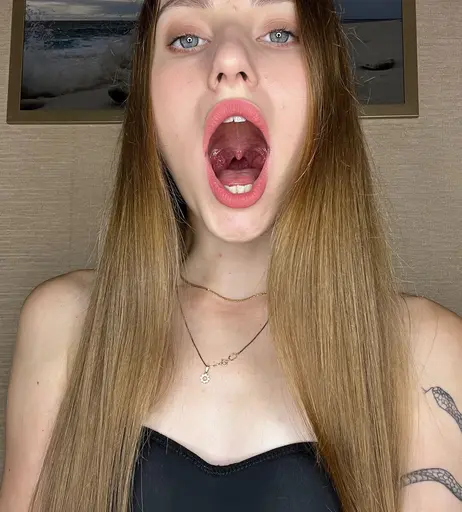 Image 6679582 from Nelly Giantess
