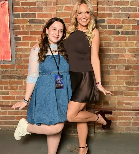 Image 6652311 from Barbara alyn woods