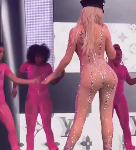 Image 6629601 from Shirin David