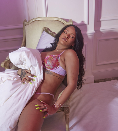 Image 6628652 from Rihanna