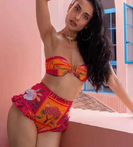 Image 6738739 from Sarah-Jane Dias