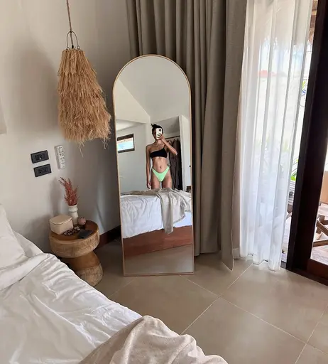 Image 6738672 from Sarah-Jane Dias