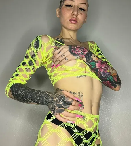 Image 6705677 from xovalerie