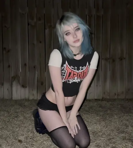 Image 6060088 from ItsNotDatSrs / Notdatsrs / liz / lilredvlvt