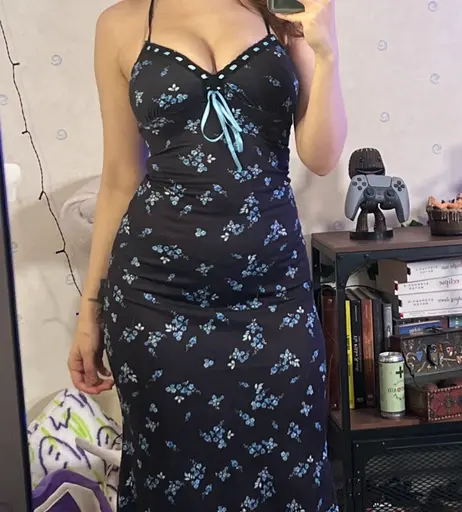 Image 6054648 from Elina