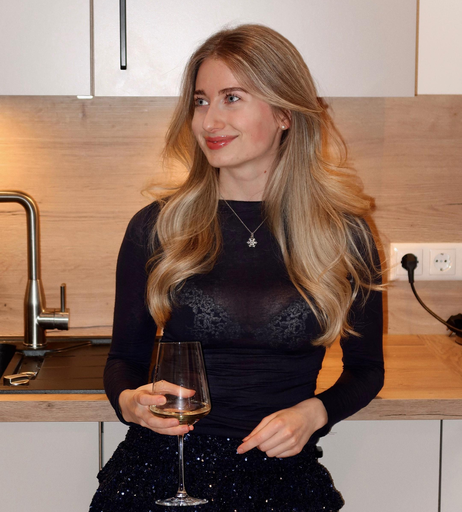 Image 6051577 from Empresslaurasophie
