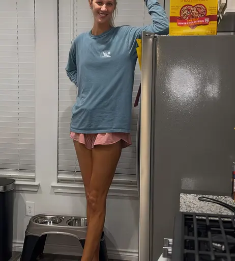 Image 5197334 from Amazon Allie | amazonalli32 - 6&#039;10&#039;&#039; (208 cm)