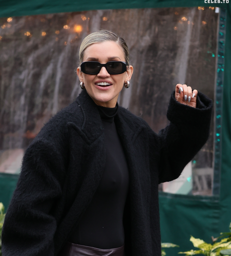 Image 5186012 from Ashley Roberts