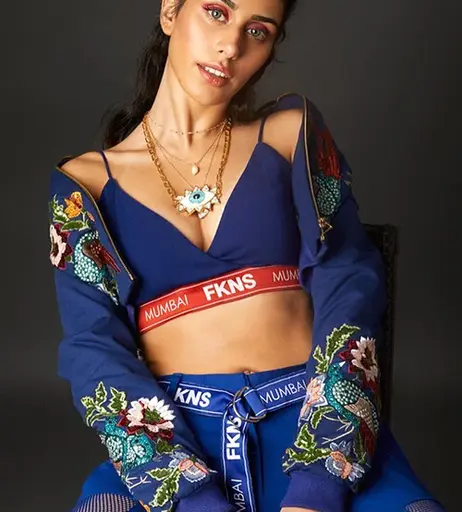 Image 5172952 from Warina Hussain