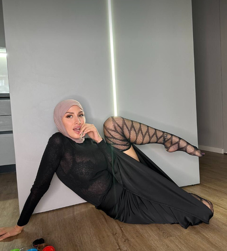 Image 5164562 from Amira Amour