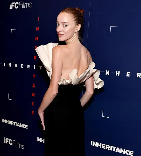 Image 5129680 from Phoebe Dynevor