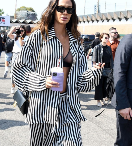 Image 5128386 from Joan Smalls