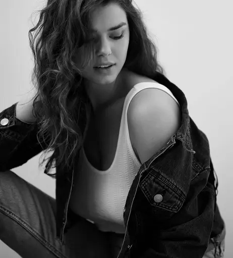 Image 5288845 from Lauren Searle