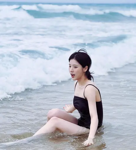 Image 5276950 from HeeJin (ARTMS / LOONA)