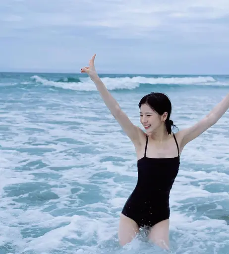 Image 5276938 from HeeJin (ARTMS / LOONA)