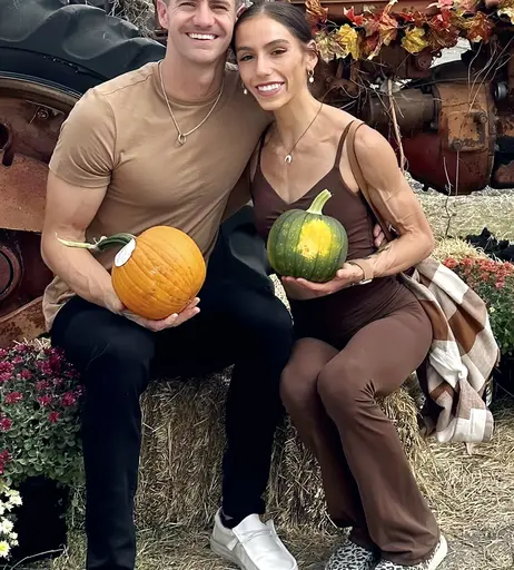 Image 5233186 from ItsAnnaRain aka FitCoupleXo aka ItsCaylaWatsun
